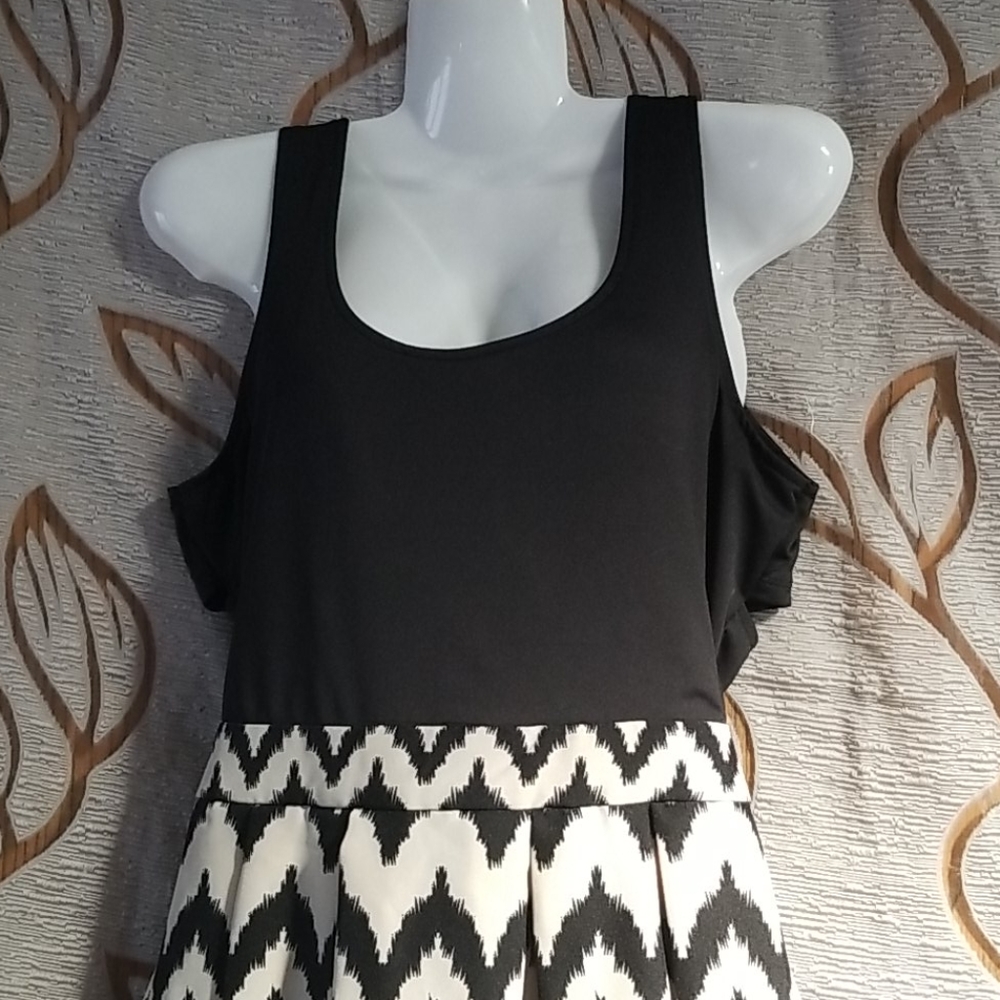 Charming Charlie Dress - Picture 2 of 6